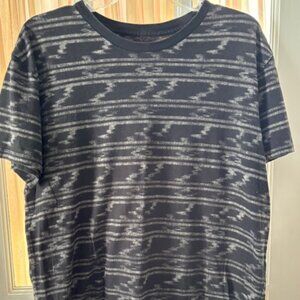 Men's American Eagle short sleeve t shirt